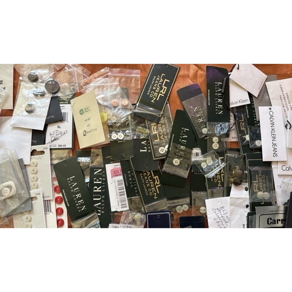 Huge Lot Designer Replacement Buttons Hang Tags Ralph Lauren Calvin Klein Escada - Picture 2 of 3